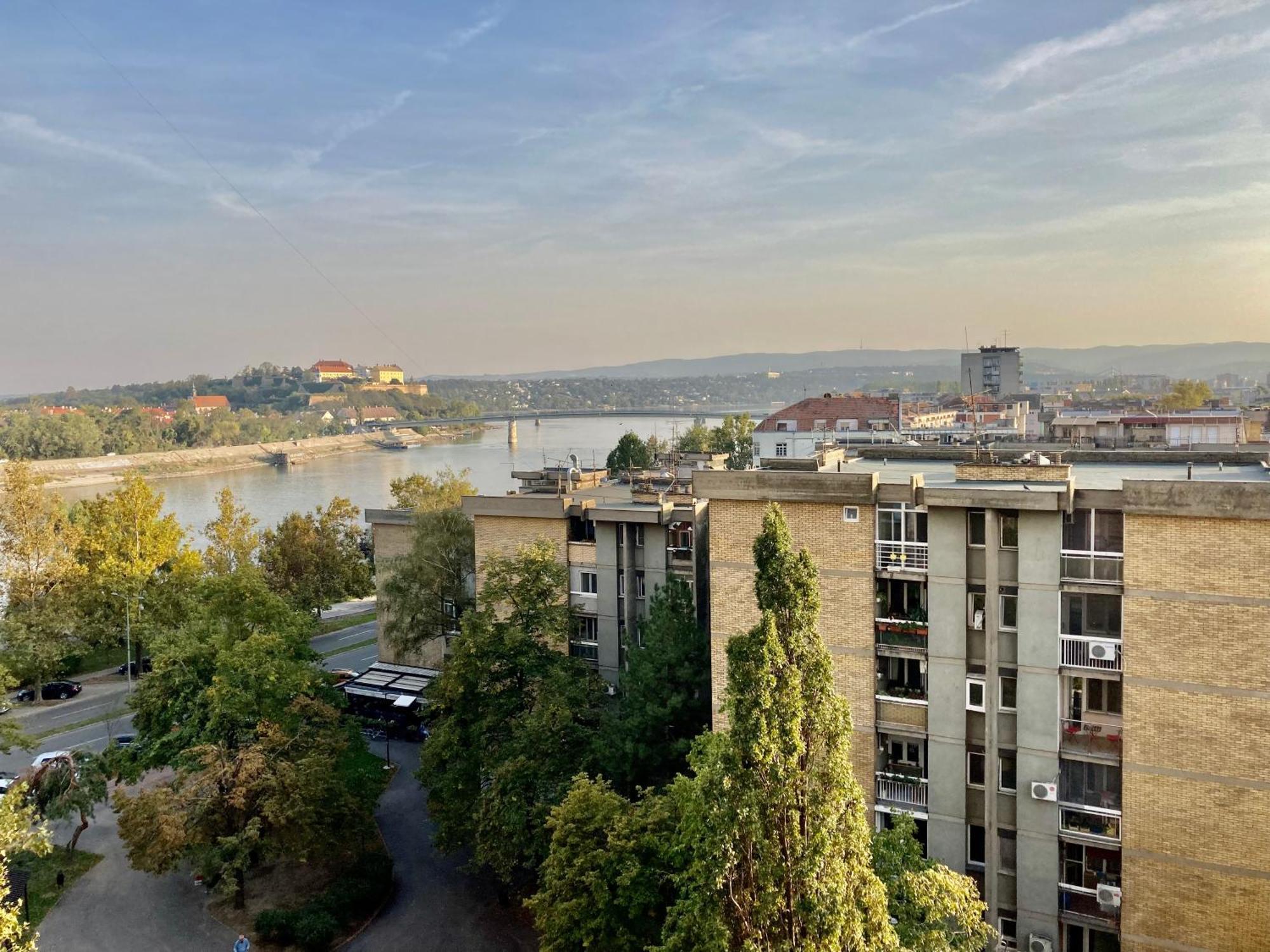 Apartman Bane 021 With A View Novi Sad Eksteriør bilde