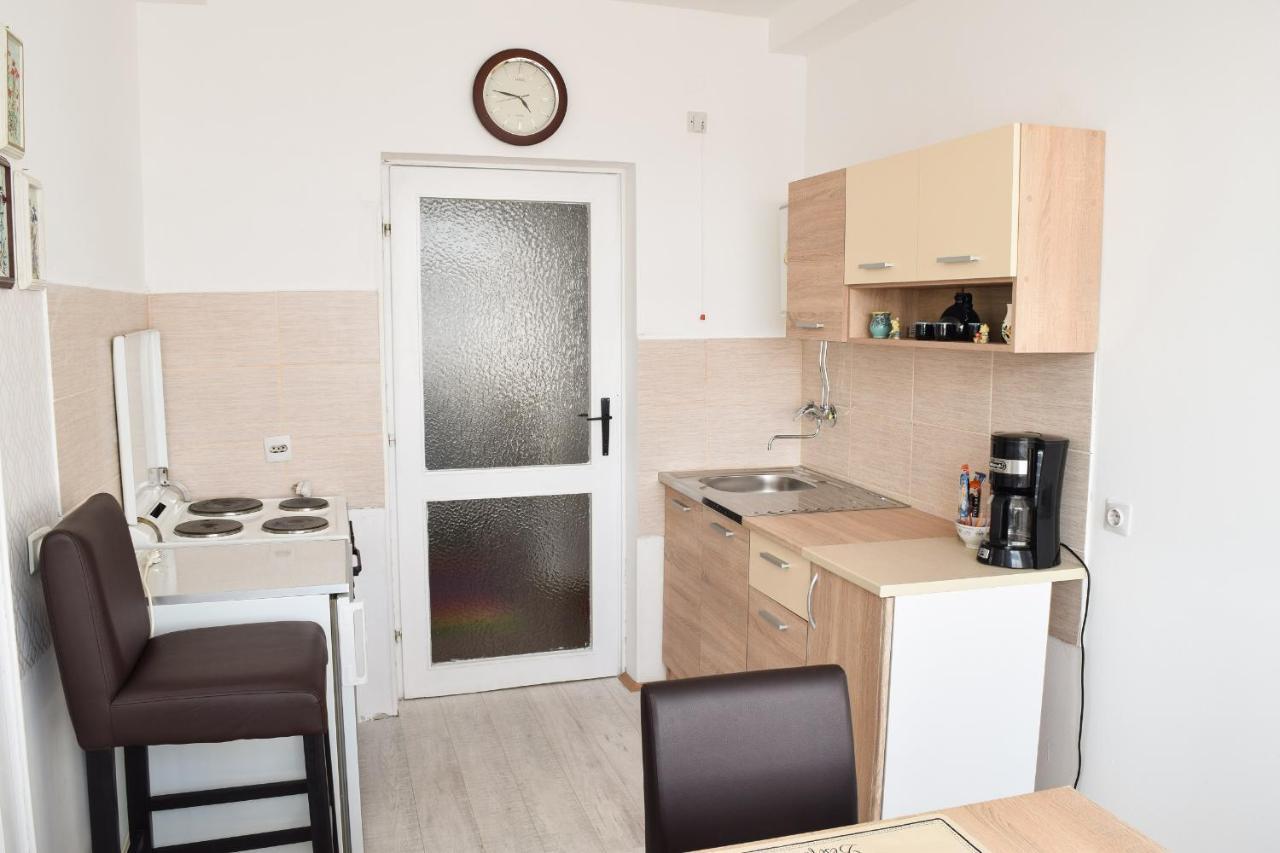 Apartman Bane 021 With A View Novi Sad Eksteriør bilde