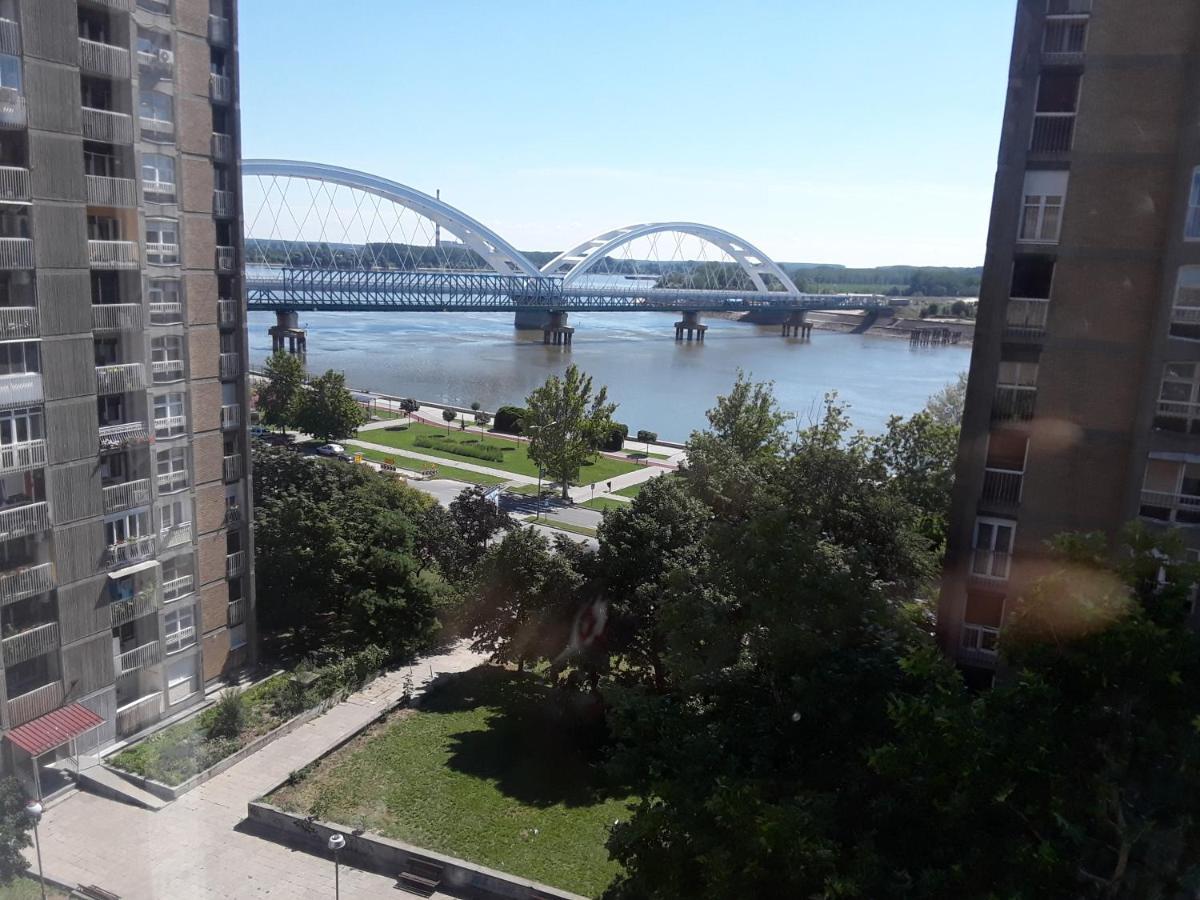 Apartman Bane 021 With A View Novi Sad Eksteriør bilde